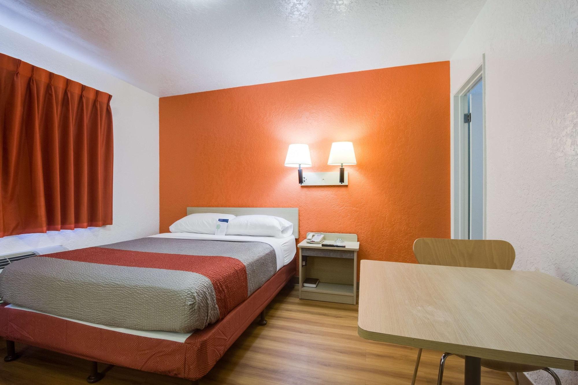 Park Inn By Radisson, Lakewood Kültér fotó