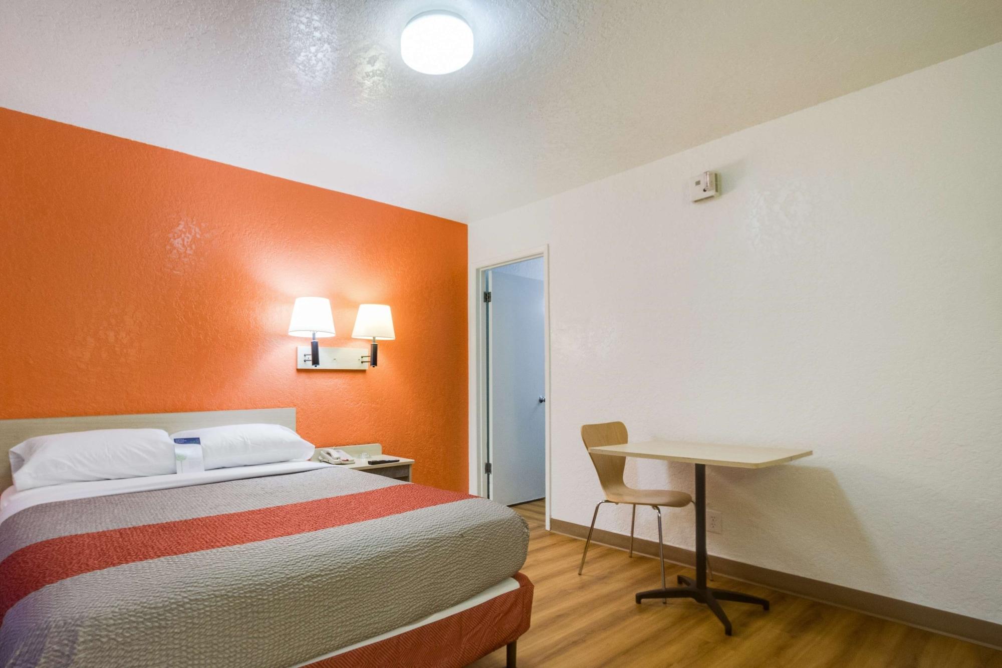 Park Inn By Radisson, Lakewood Kültér fotó