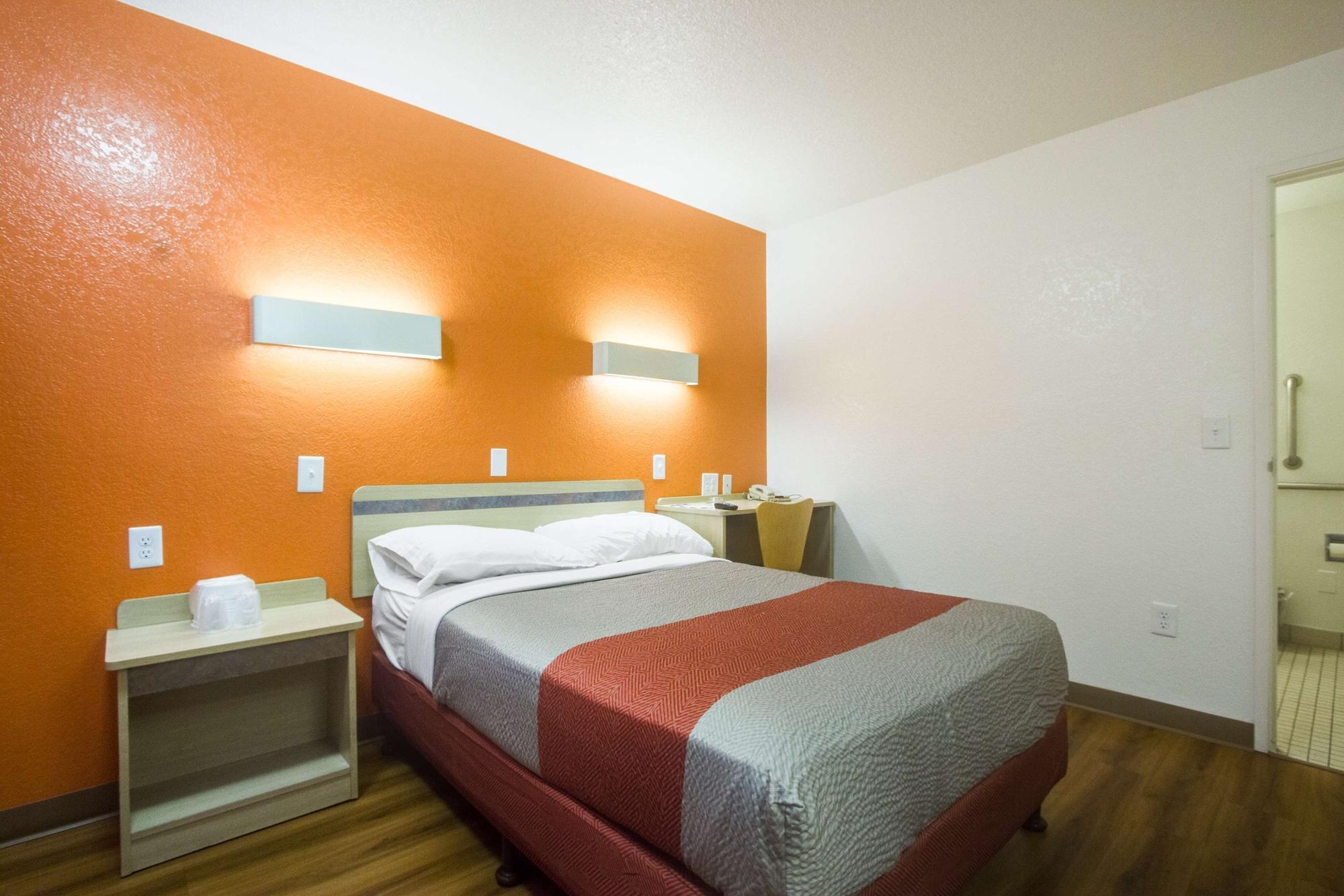 Park Inn By Radisson, Lakewood Kültér fotó