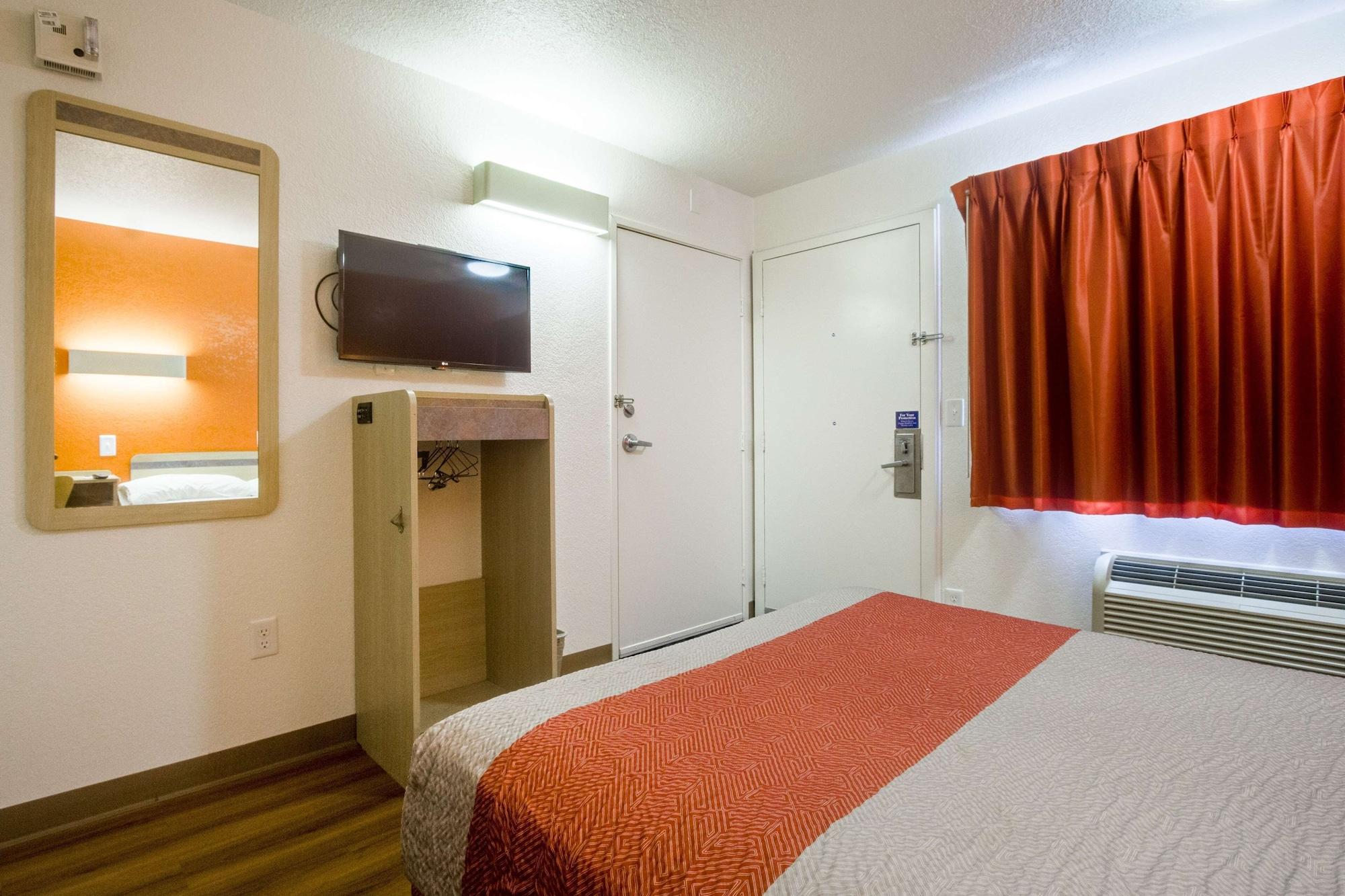 Park Inn By Radisson, Lakewood Kültér fotó