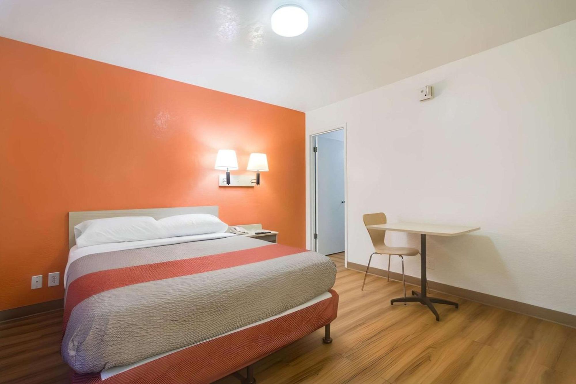 Park Inn By Radisson, Lakewood Kültér fotó