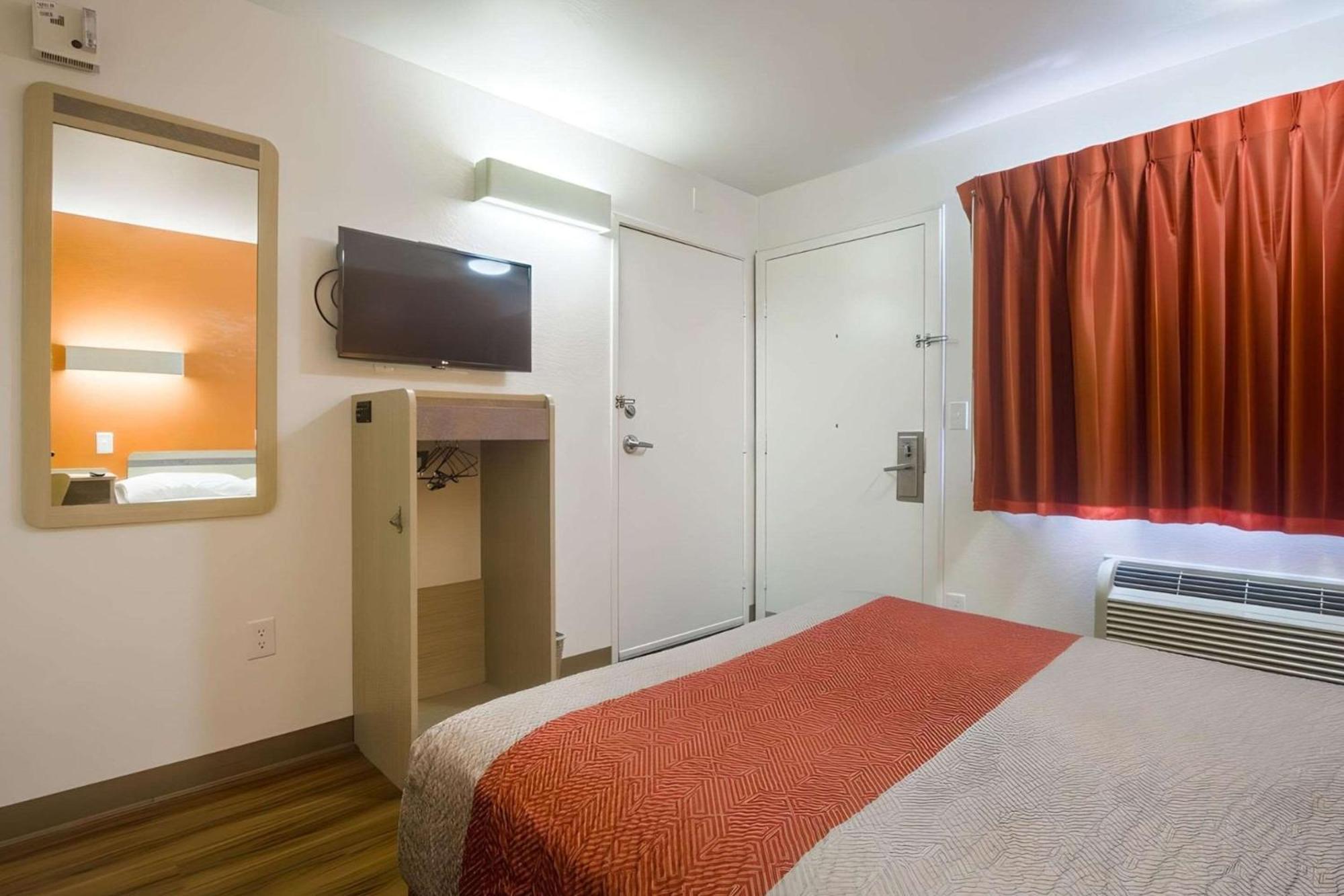Park Inn By Radisson, Lakewood Kültér fotó