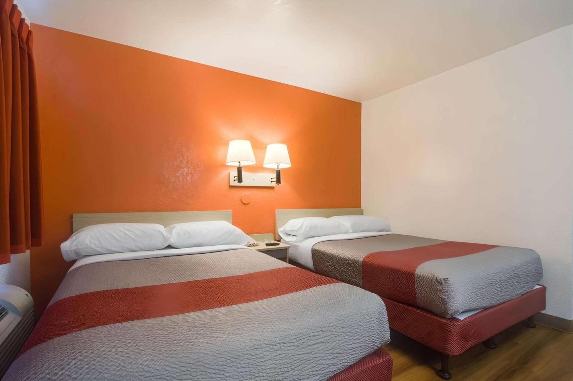 Park Inn By Radisson, Lakewood Kültér fotó