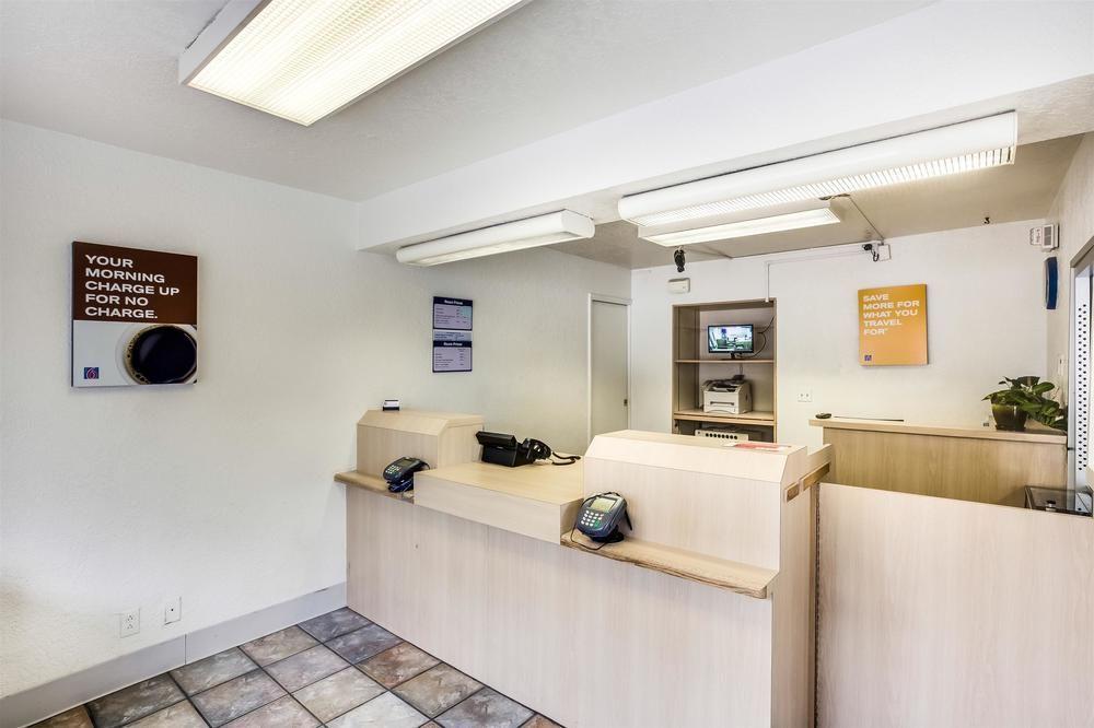 Park Inn By Radisson, Lakewood Kültér fotó